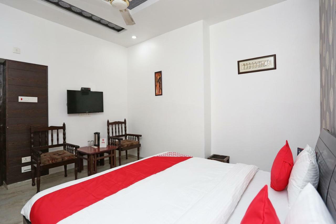 Oyo 7128 Hotel Rama Karnāl Exteriör bild
